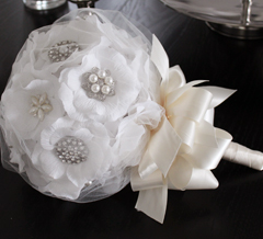 Bride Brooch Bouquet