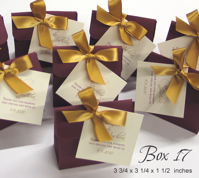 Favour Box Box17: Burgundy Linen, Gold Ribbon - This is a baggy style box - so it's a little thinner than the other boxes.