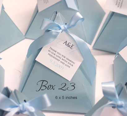 Favour Box Box23: Blue Aspire Pearl, Light Blue Ribbon - This is the larger sized pyramid shaped box.  Great for holding more items inside to give to your guests.