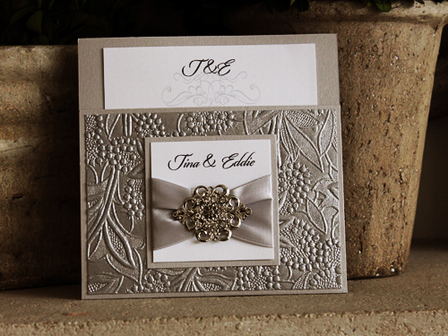 Invitation 1022: Silver Ore, Silver Ore, White Smooth, Silver Ribbon, Brooch/Buckle A22, Metal Filigree F1 - Silver